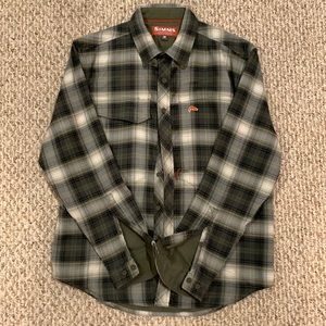 Simms fishing flannel size M